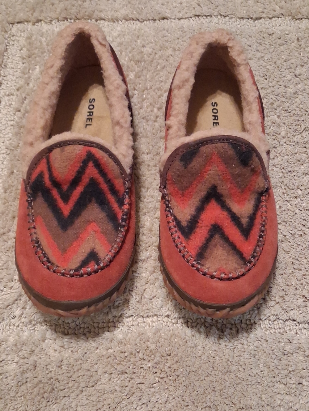 Sorel Orange And Black Chevron Moccasin Slippers 7.5